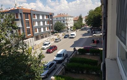 ETİMESGUT MERKEZDE CADDE CEPHELİ 2+1 KİRALIK DAİRE