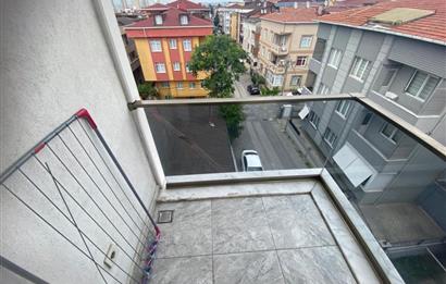 KAYIŞDAĞI AYAZ SOKAKTA 2+1 KOMBİLİ 75m2 5 YILLIK BİNADA SATILIK