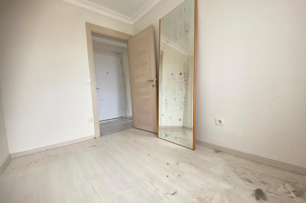 KAYIŞDAĞI AYAZ SOKAKTA 2+1 KOMBİLİ 75m2 5 YILLIK BİNADA SATILIK