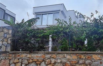 Bodrum-Konacık 4+1 müstakil bahçeli tripleks satılık villa