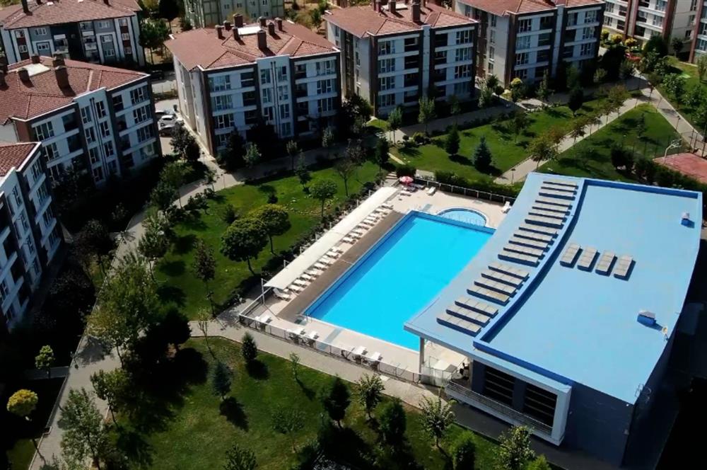 CENTURY 21 VİZYON'DAN IHLAMURKENT 'TE 3+1 HAVUZLU SATILIK DAİRE