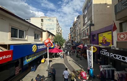 Bayraklı Sevgi Yolu'nda Satılık Dükkan