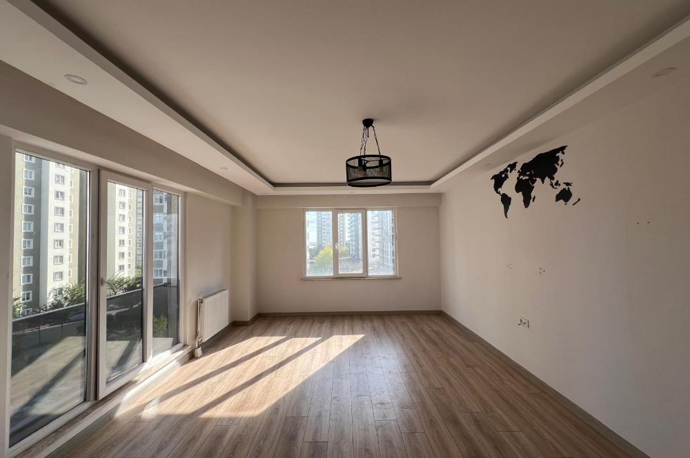 Century 21 Molla Team  - Kervancı City 4'de Site İçerisinde Kiralık 2+1 Daire 