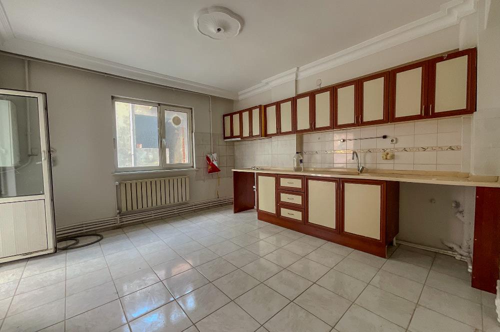 C21 Loca'dan Ali Hikmet Paşa Merkezi Konum Geniş Kiralık Daire