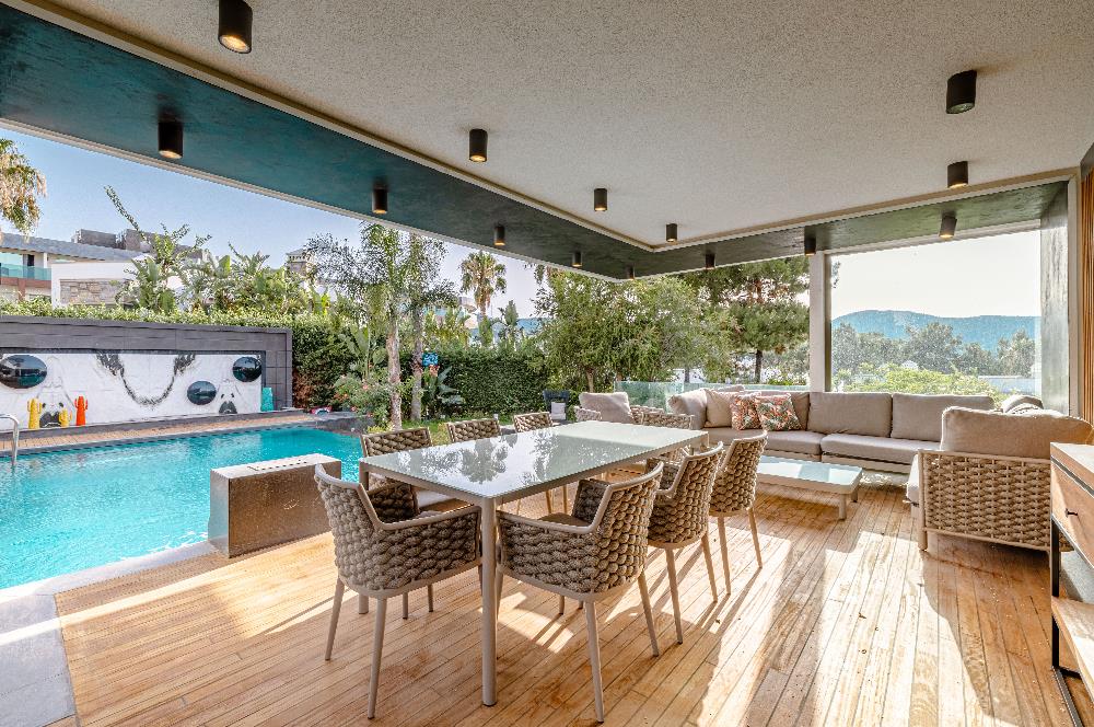 Bodrum Torba Park Azur Denize Sıfır 7+1 Satılık Villa