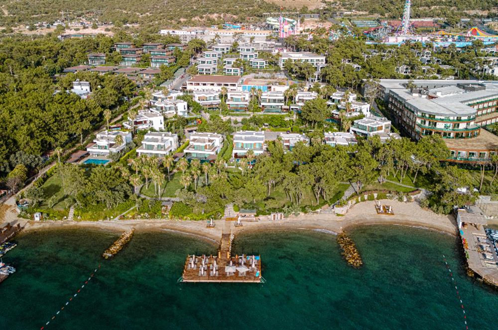 Bodrum Torba Park Azur Denize Sıfır 7+1 Satılık Villa