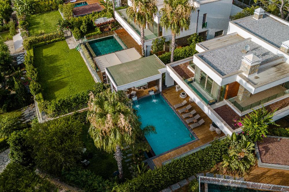 Bodrum Torba Park Azur Denize Sıfır 7+1 Satılık Villa