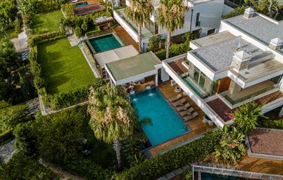 Bodrum Torba Park Azur Denize Sıfır 7+1 Satılık Villa