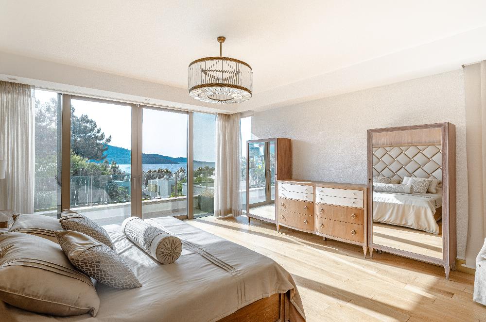 Bodrum Torba Park Azur Denize Sıfır 7+1 Satılık Villa