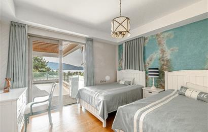 Bodrum Torba Park Azur Denize Sıfır 7+1 Satılık Villa