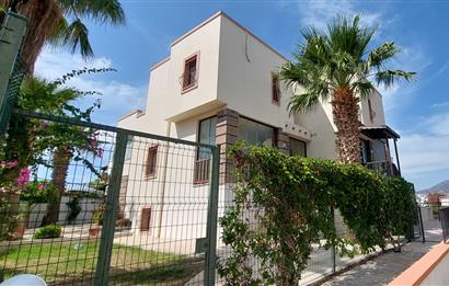 Bodrum-Eskiçeşme havuzlu site içerisinde  müstakil villa