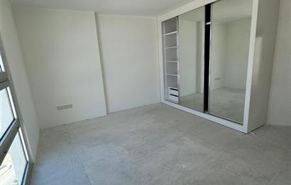  YENİKENT BULVARINDA ANAYOLA SIFIR RESİDANCE İÇİNDE SATILIK 4+1 DEV PENTHOUSE (TİCARİ İZİNLİ)