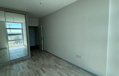 YENİKENT BULVARINDA ANAYOLA SIFIR RESİDANCE İÇİNDE SATILIK 2+1 DAİRE