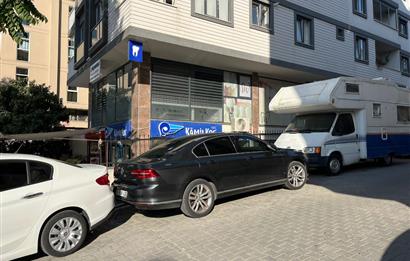 Maltepe Atatürk Caddesi'nde görünürlüğü yüksek mağaza - ofis