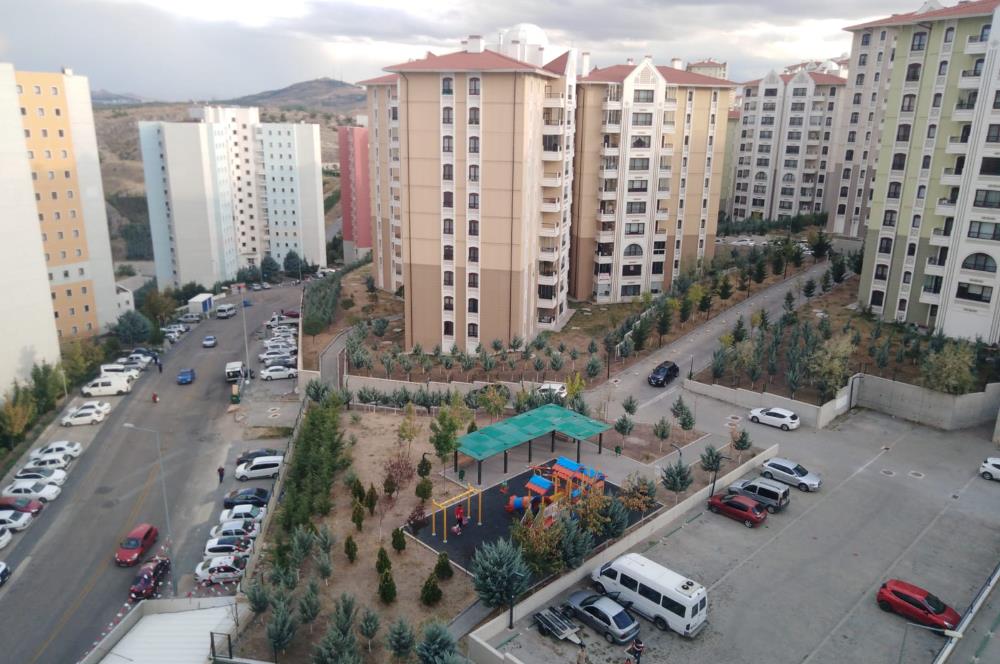 KUZEYKENT 686 ETAP GÜNEY CEPHE KATTA 3+1 KİRALIK DAİRE