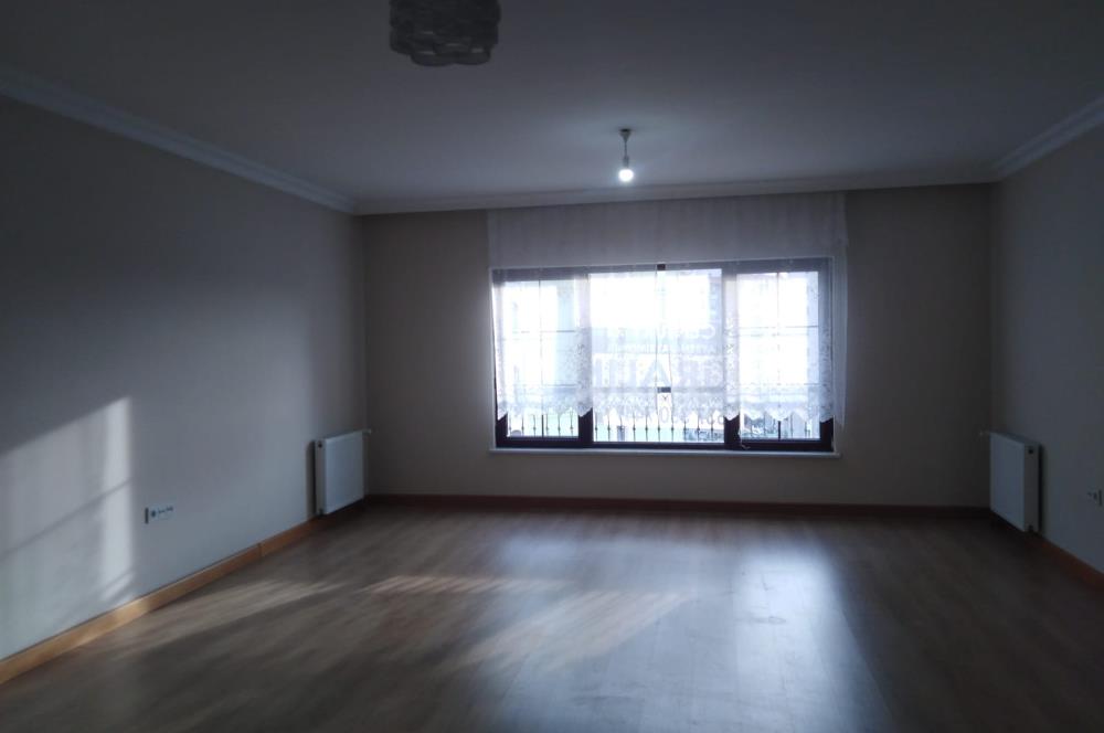 KUZEYKENT 686 ETAP GÜNEY CEPHE KATTA 3+1 KİRALIK DAİRE