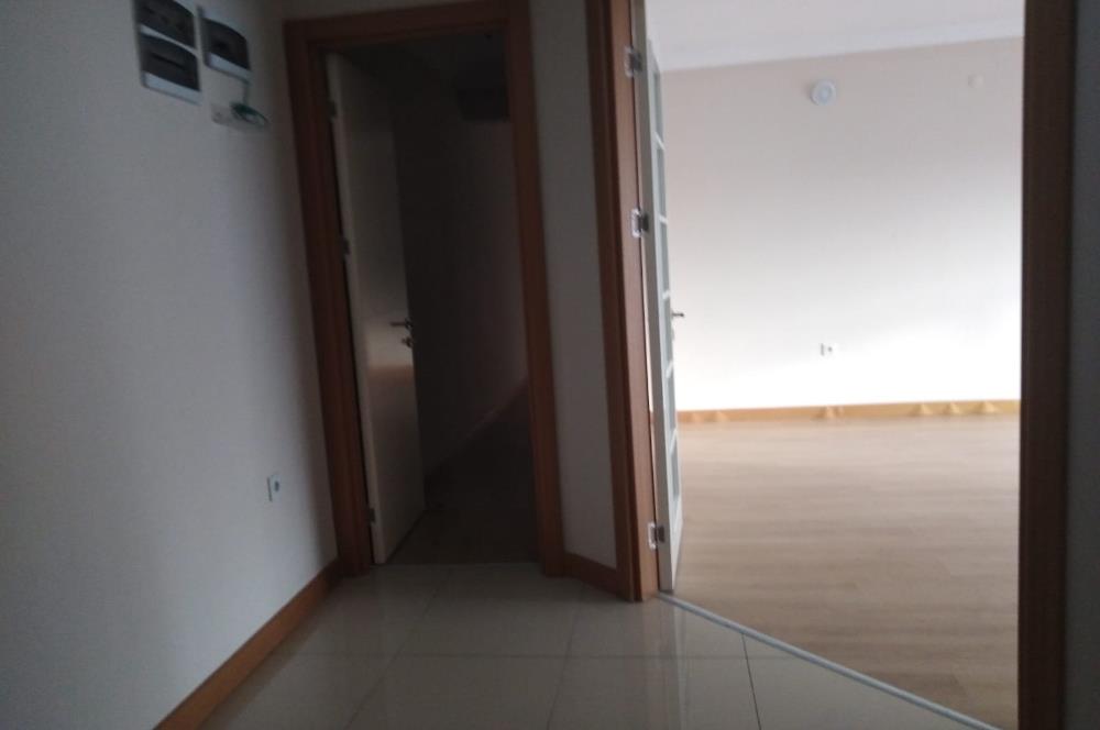 KUZEYKENT 686 ETAP GÜNEY CEPHE KATTA 3+1 KİRALIK DAİRE