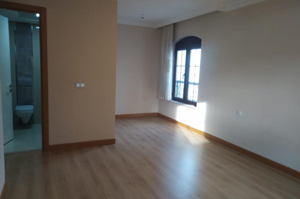 KUZEYKENT 686 ETAP GÜNEY CEPHE KATTA 3+1 KİRALIK DAİRE