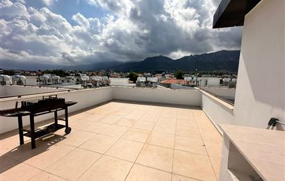 Girne Zeytinlik'te satılık 3+1 Tripleks villa