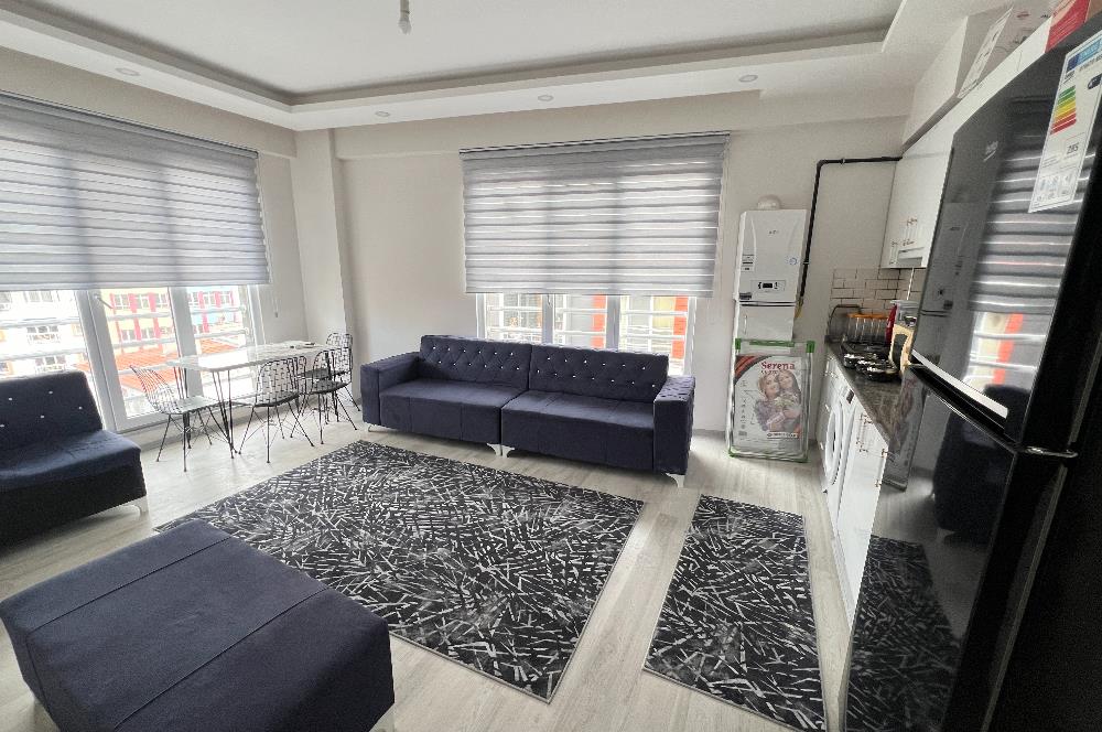 C21 BAL'DAN ÇARŞI MERKEZDE EŞYALI KİRALIK 1+1 YENİ DAİRE