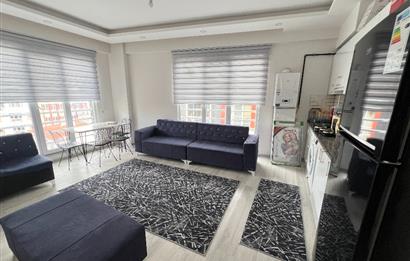 C21 BAL'DAN ÇARŞI MERKEZDE EŞYALI KİRALIK 1+1 YENİ DAİRE