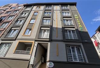 C21 BAL'DAN ÇARŞI MERKEZDE EŞYALI KİRALIK 1+1 YENİ DAİRE