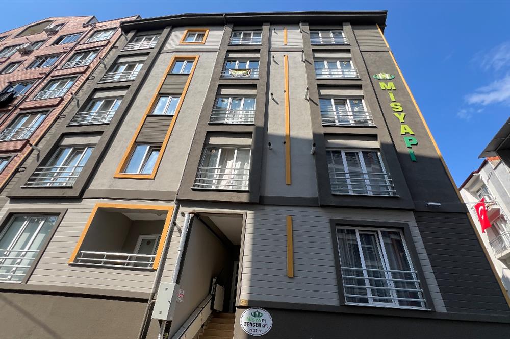 C21 BAL'DAN ÇARŞI MERKEZDE EŞYALI KİRALIK 1+1 YENİ DAİRE