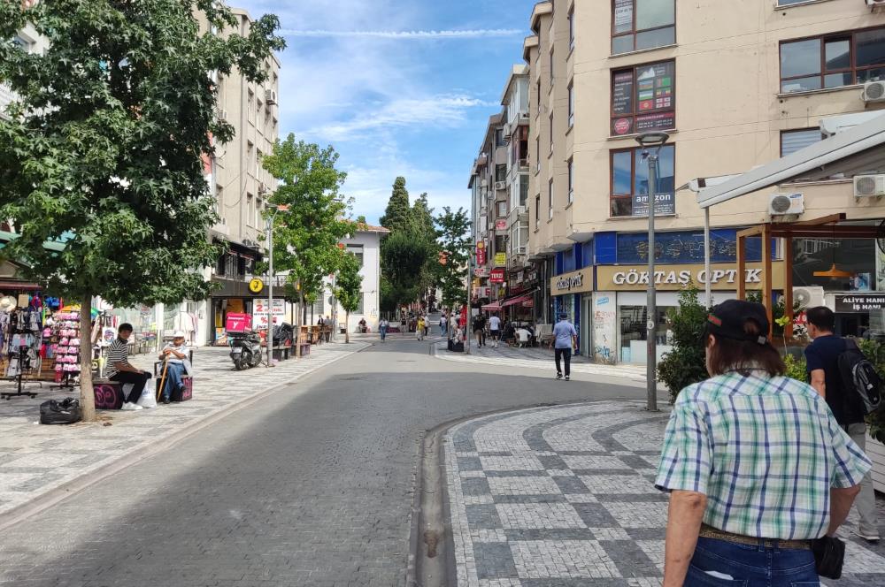 KADIKÖY HALİTAĞA CADDESİNDE ŞADIRVAN PASAJINDA SATILIK DÜKKAN