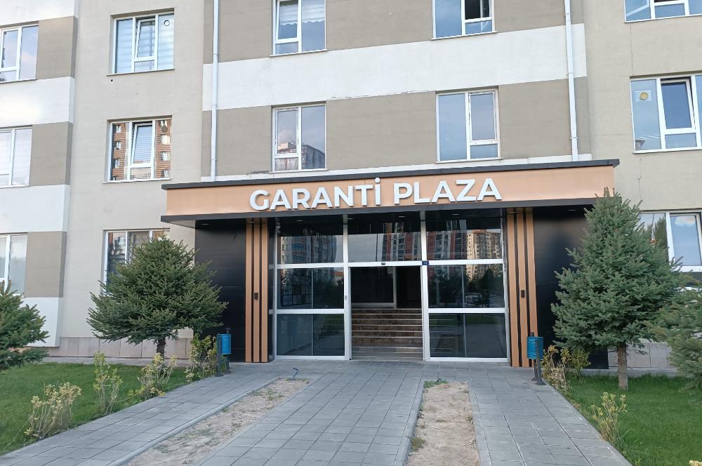 GARANTİ PLAZADA İÇİ YAPILI KİRALIK OFİS CENTURY21 ZİRVE'DEN