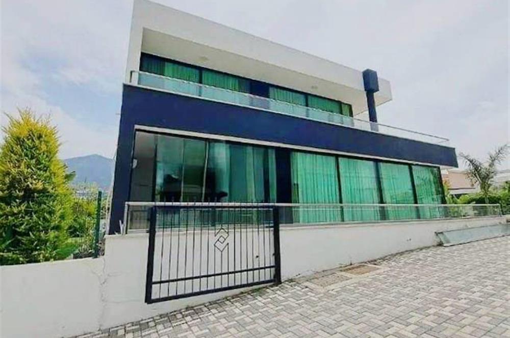 Kiralık 3+1 Villa. Girne, Ozanköy. Doğa Kolejine Yürüme Mesafesinde.