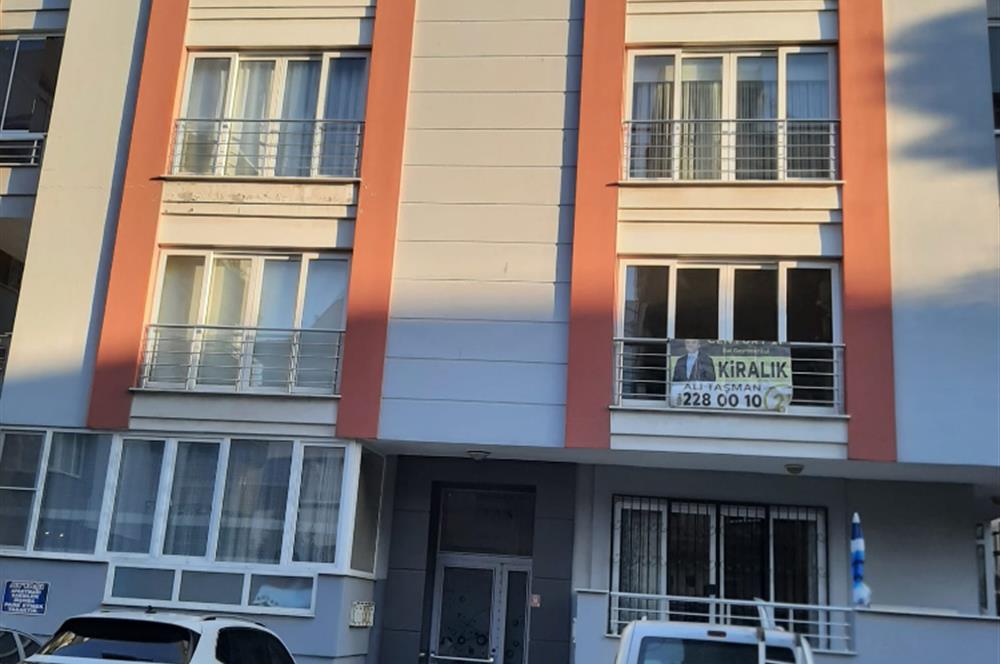 CENTURY 21 BAL GAYRİMENKUL'DEN DEVLET HASTANESİ YAKINI TURGUT REİS CADDESİ ÜZERİNDE  120 M2 GENİŞ ÇİFT BALKONLU  EBEVEYN BANYOLU 3 +1 