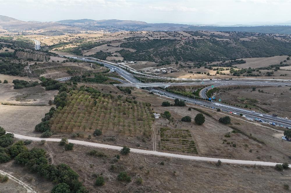 C21 BAL'DAN BALIKESİR-EDREMİT ANAYOLA CEPHE SATILIK ARSA