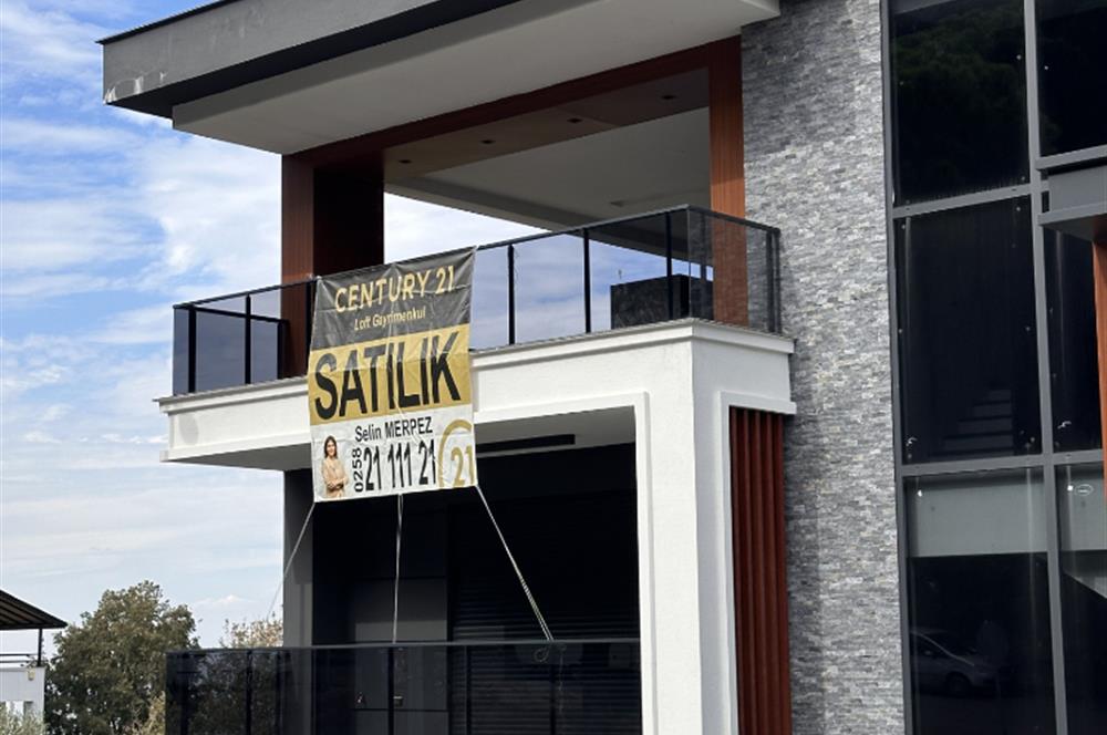 Servergazi'de Satılık Ultra Lüks Villa