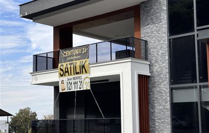 Servergazi'de Satılık Ultra Lüks Villa