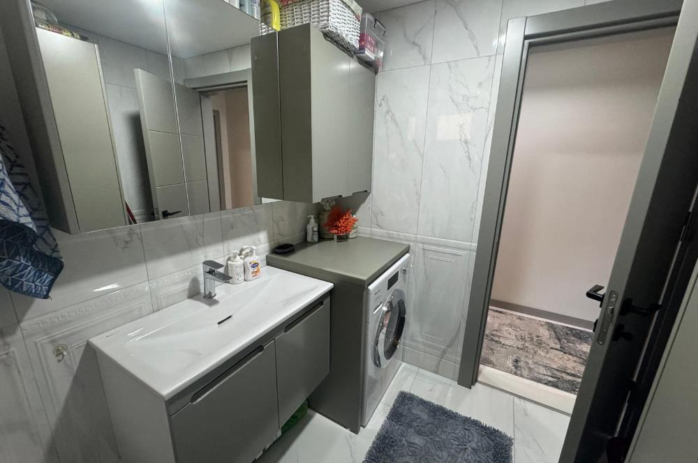 Gaziemir Ulka Beyaz Sitesi Satılık 3+1 Daire