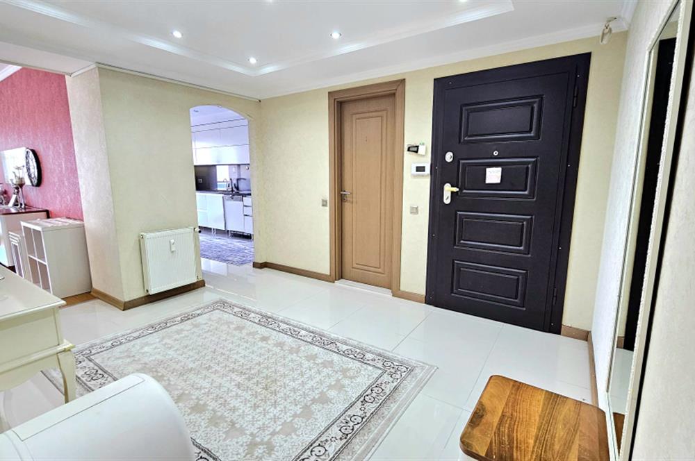 Mavişehir'de Satılık Deniz Manzaralı 177m2 3+1 Daire