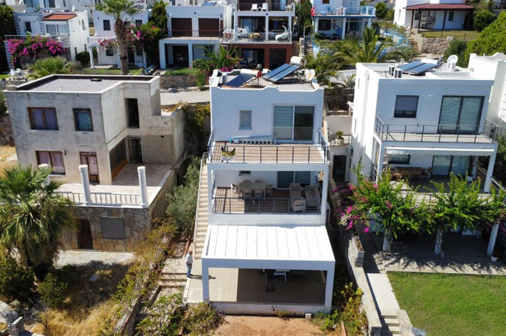 Bodrum Akyarlar: Kalekent Sitesi'nde Denize Sıfır Müstakil Villa