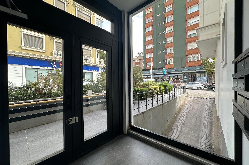 BAĞDAT CADDESİNE 2. BİNA CADDEBOSTAN`DA SATILIK 3+1 LÜX DAİRE