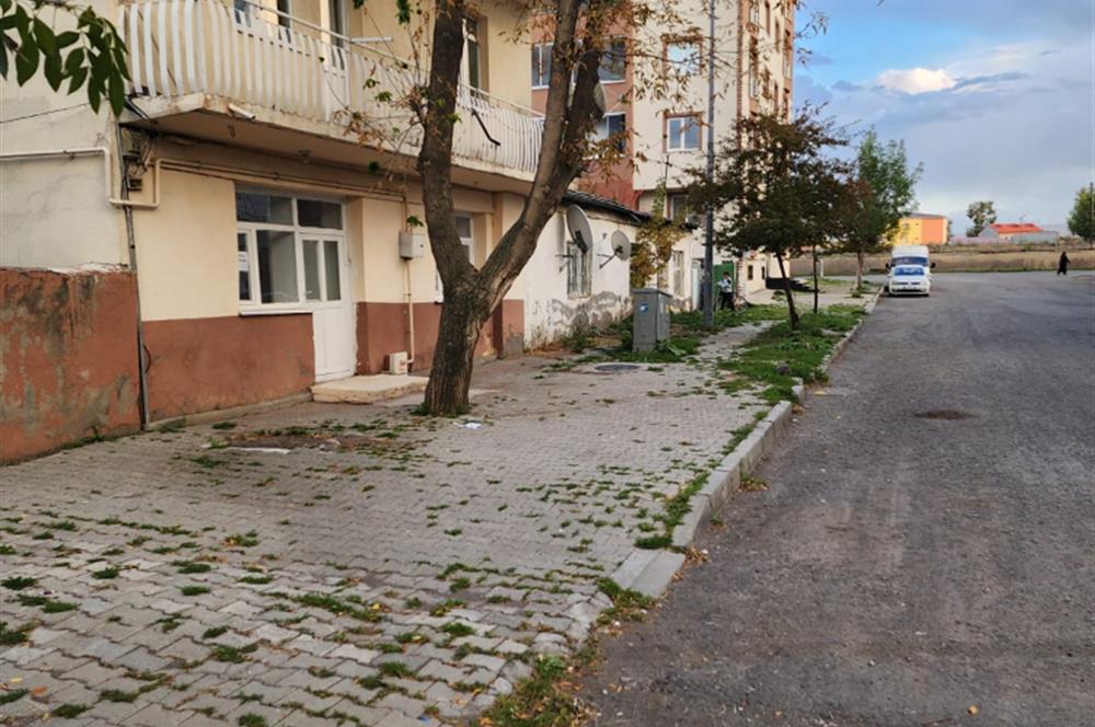 century21 Bal'dan Kars Merkez Yeni Mahalle'de 3+1 kiralık Daire.