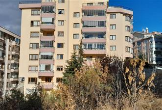 AKPINAR'DA CADDE ÜZERİNDE MANZARALI 2+1 KİRALIK DAİRE