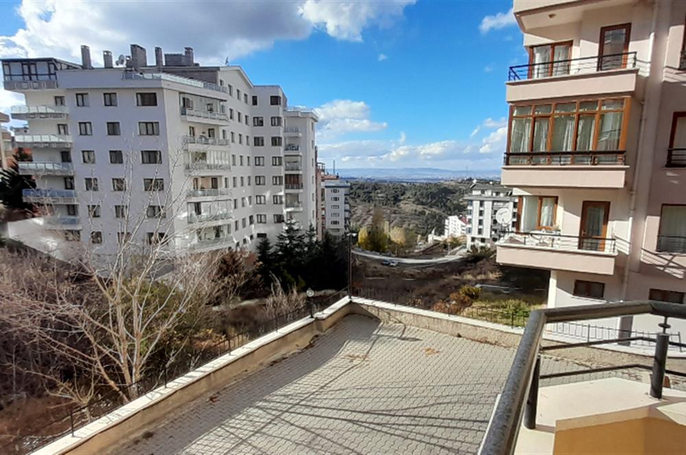 AKPINAR'DA CADDE ÜZERİNDE MANZARALI 2+1 KİRALIK DAİRE