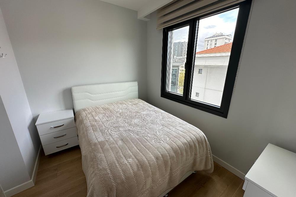 BAĞDAT CADDESİNE 2. BİNA CADDEBOSTAN`DA SATILIK 3+1 LÜX DAİRE