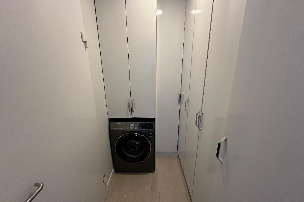 BAĞDAT CADDESİNE 2. BİNA CADDEBOSTAN`DA SATILIK 3+1 LÜX DAİRE