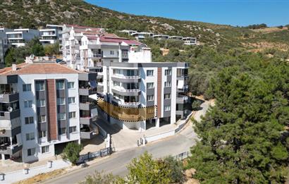 Kuşadası Ege Mahallesinde Deniz Manzaralı Havuzlu sitede 3+1 Daire