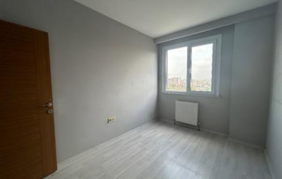 ONUR LİFE 180 SİTESİNDE KEYİFLİ TERASLI 2+1 SATILIK DAİRE