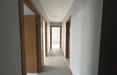 ONUR LİFE 180 SİTESİNDE KEYİFLİ TERASLI 2+1 SATILIK DAİRE