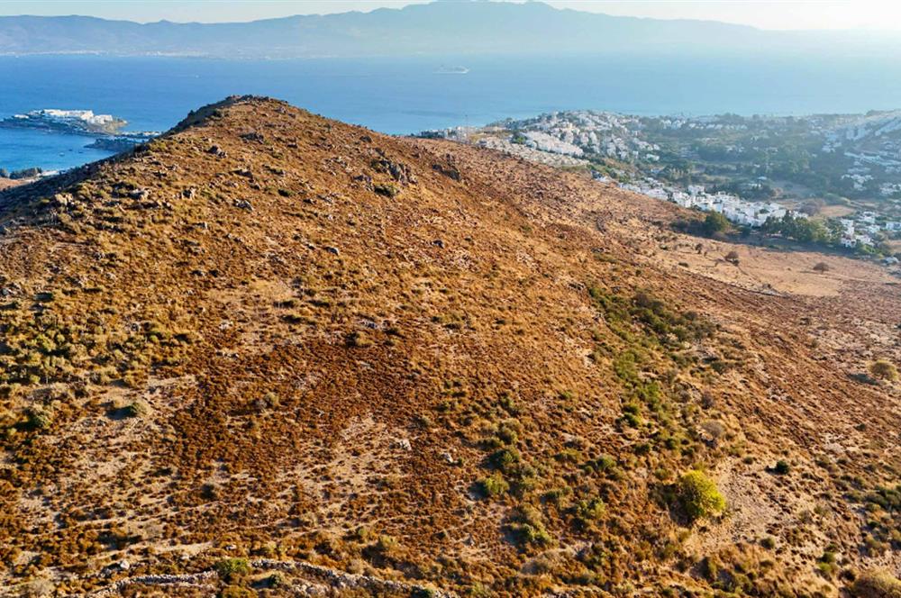 Bodrum Akyarlar'da Satılık Deniz Manzaralı Arsa