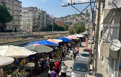 Bayraklı Fuat Edip Baksı Mahallesi 'nde Satılık 3+1 Daire