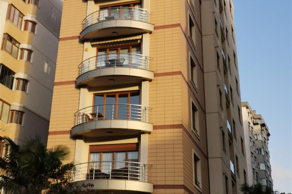 BÖYLESİ AZ BULUNUR, KATTA TEK 4+1 190m2 NET KULLANIMLI KOMBİLİ