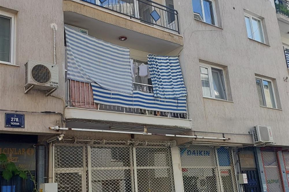 Bayraklı Manavkuyu 3+1 Doğalgaz Kapalı Mutfak Kiralık Daire